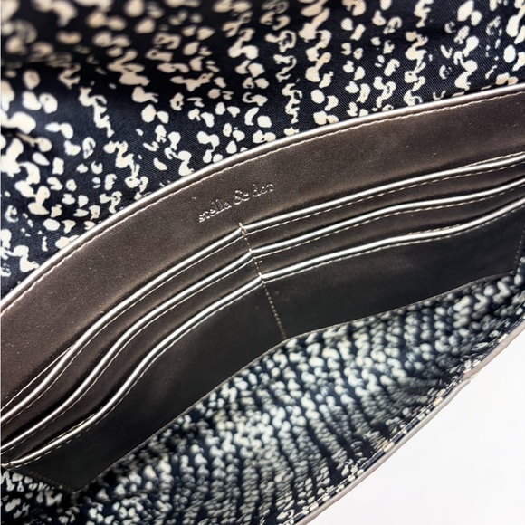 Stella & Dot City Slim Pewter Vegan Leather Clutch, EUC, MSRP $79 - Picture 8 of 11